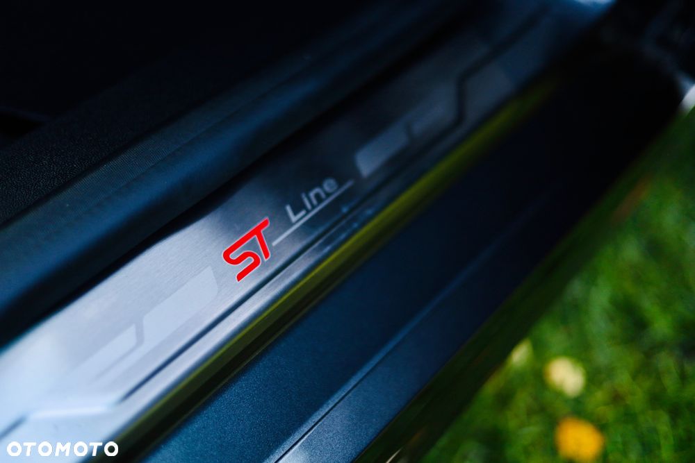 Ford Fiesta 1.0 EcoBoost S&S ST-LINE X - 16