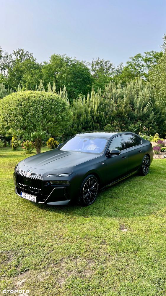 BMW Seria 7 - 1