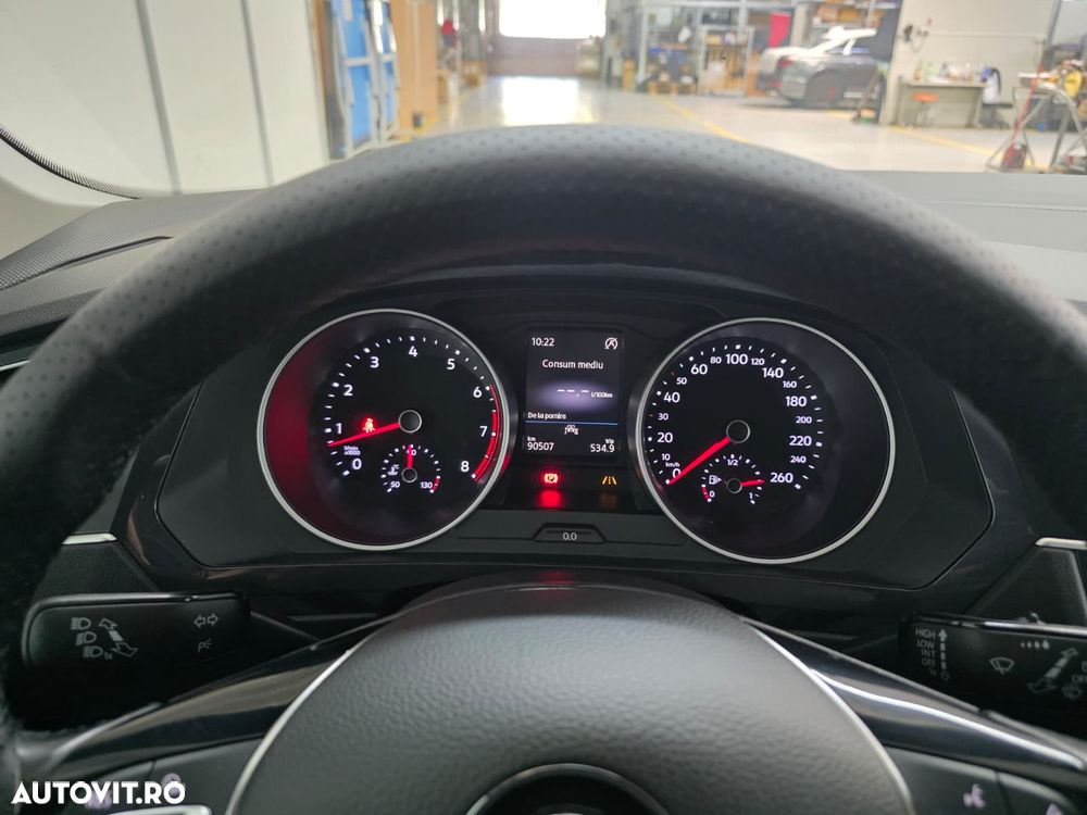 Volkswagen Tiguan - 19