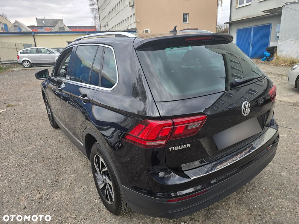 Volkswagen Tiguan ver-2-0-tdi-scr-bluemotion-technology-dsg-trendline - 8