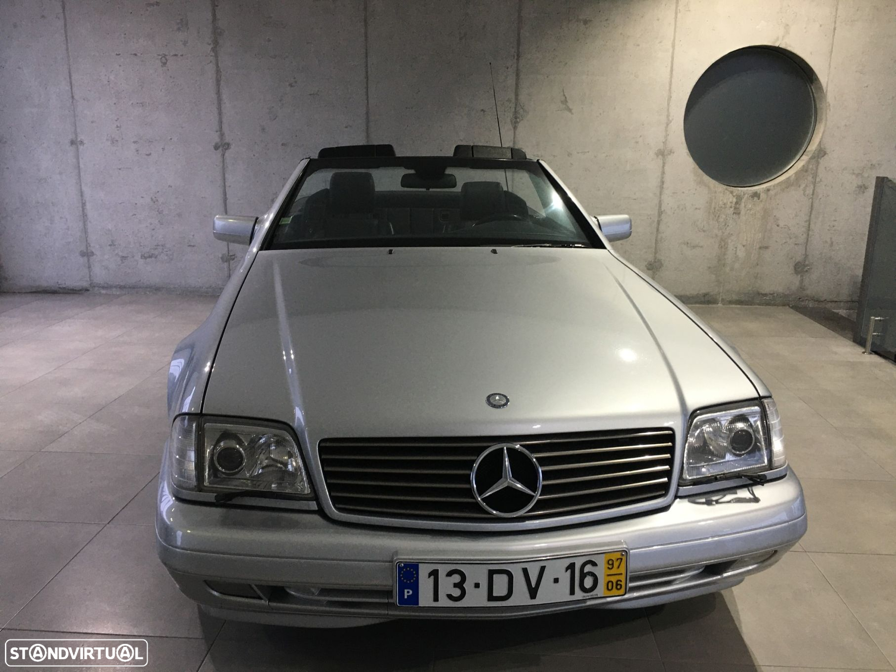 Mercedes-Benz SL 280 Standard - 6