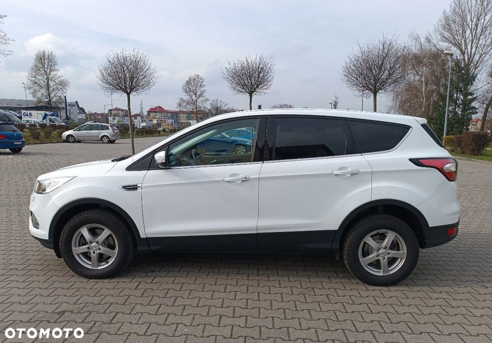 Ford Kuga - 8