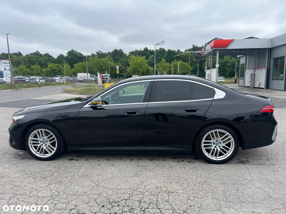 BMW Seria 5 530e PHEV - 7