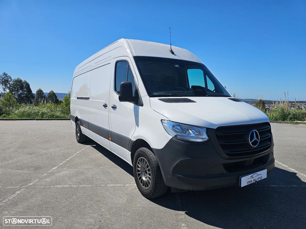 Mercedes-Benz Sprinter 319 CDI - 1