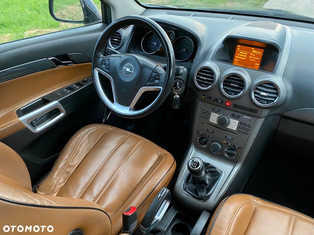 Opel Antara - 16