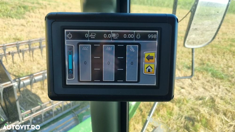 John Deere W440 - 13
