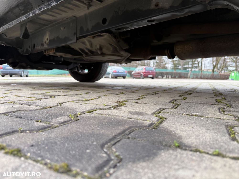 Jeep Cherokee 2.8 CRD Renegade - 23