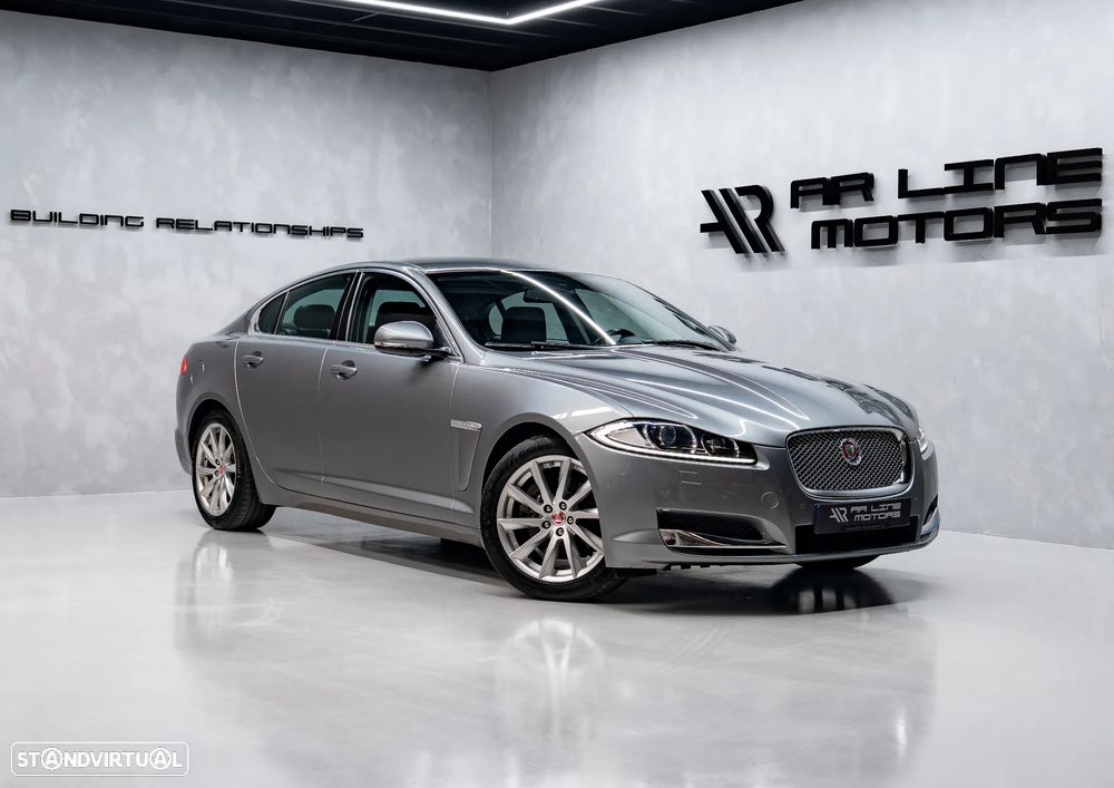 Jaguar XF 2.2 D Premium Luxury - 2