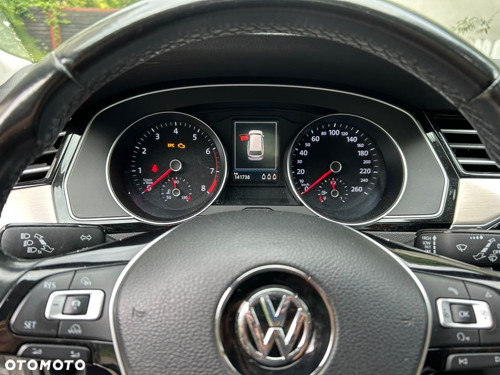 Volkswagen Passat 1.8 TSI BMT Highline - 8