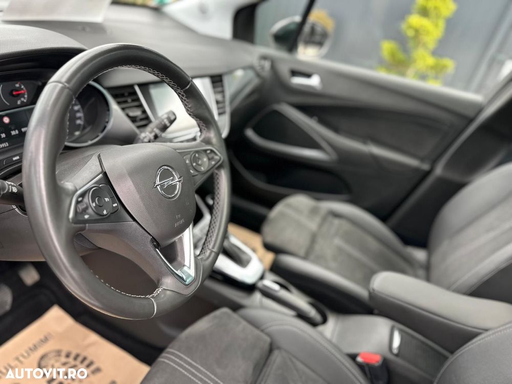 Opel Crossland - 13
