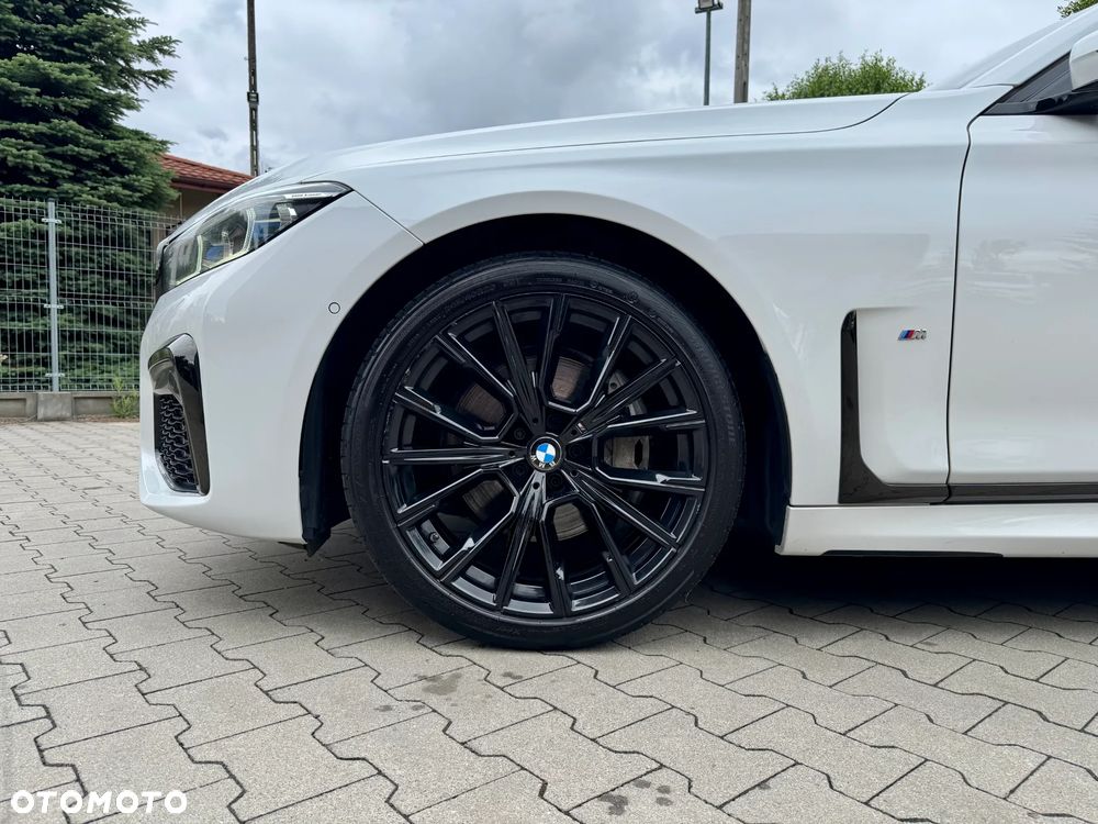 BMW Seria 7 730d xDrive mHEV sport - 14