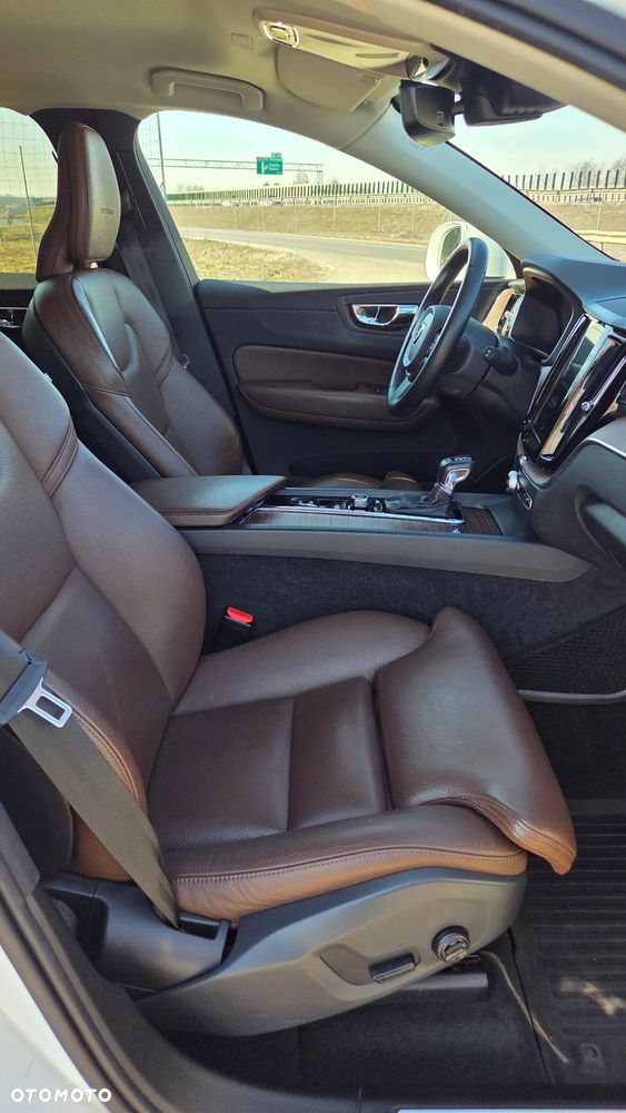 Volvo XC 60 T4 Inscription - 13