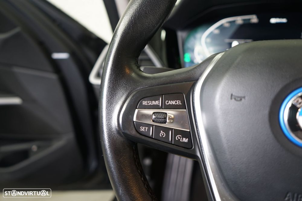 BMW 330 e Aut. Sport Line - 21