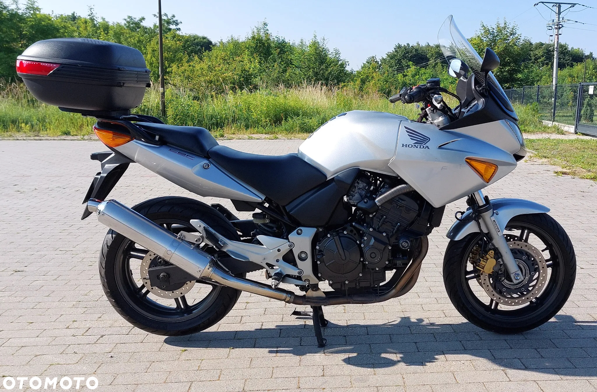 Honda CBF - 10