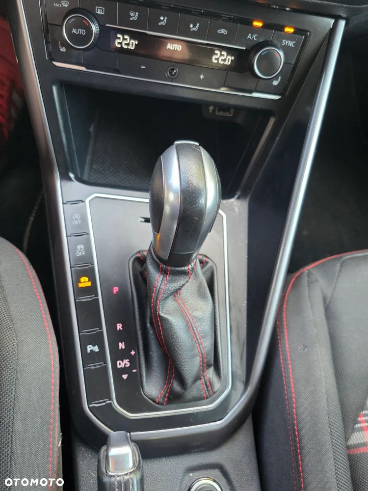 Volkswagen Polo 2.0 TSI OPF DSG GTI - 16