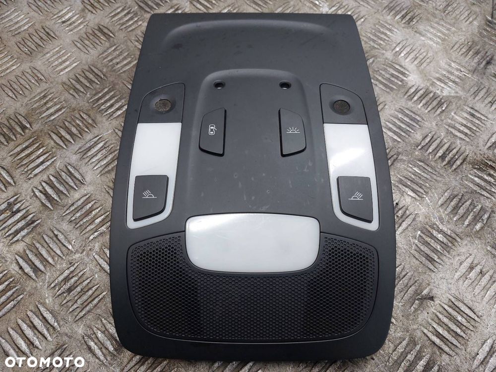 LAMPKA PODSUFITKI AUDI A6 C7 4G0947135 4G0951177 - 2