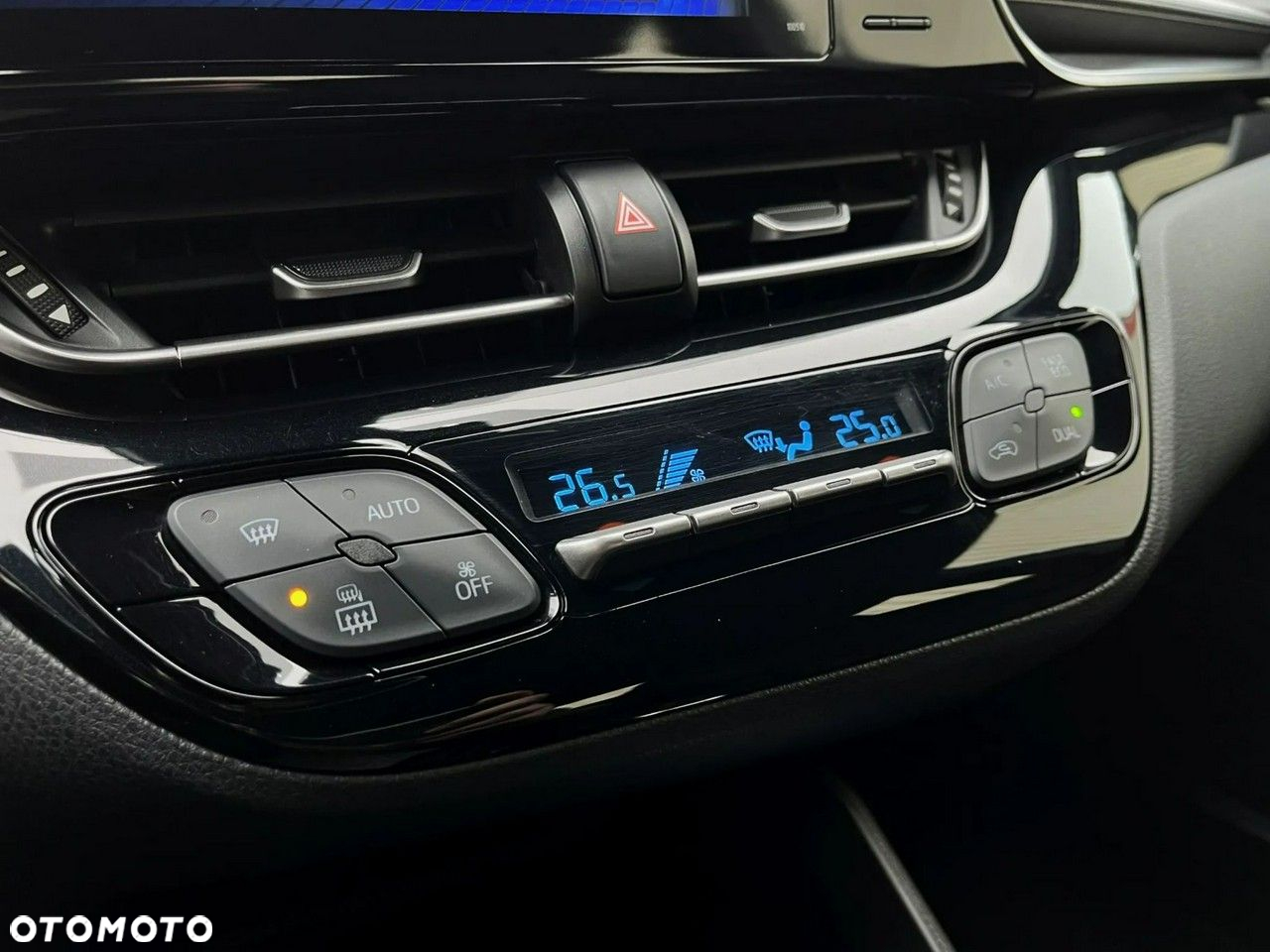 Toyota C-HR - 19