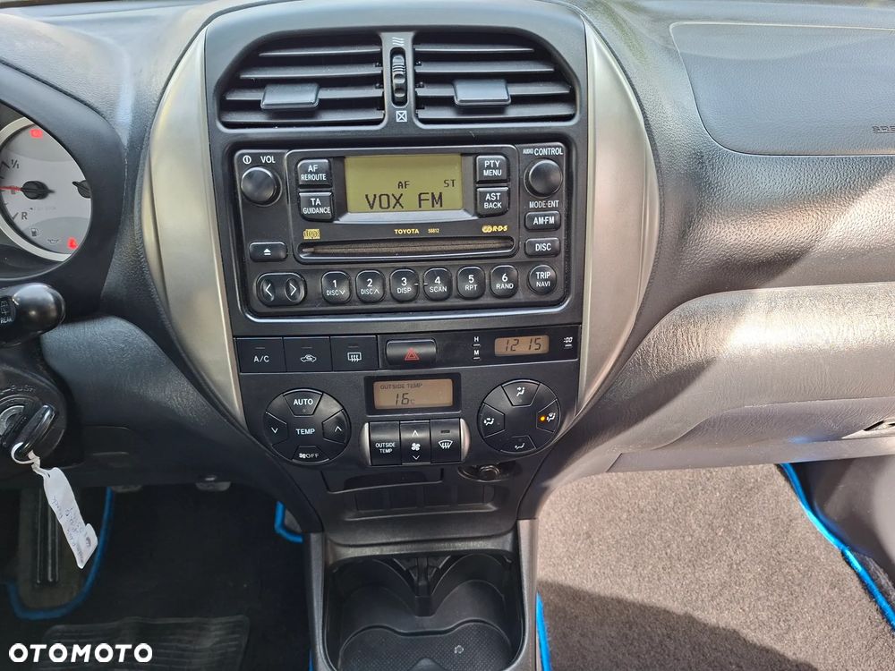 Toyota RAV4 4x4 Edition - 29