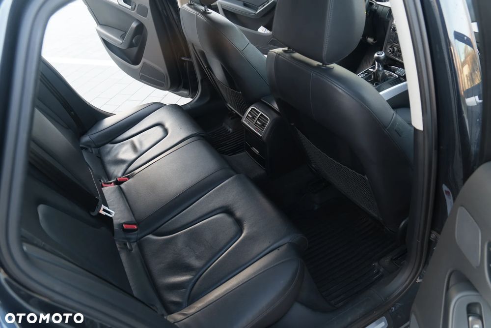 Audi A4 ver-2-0-tfsi-quattro - 14