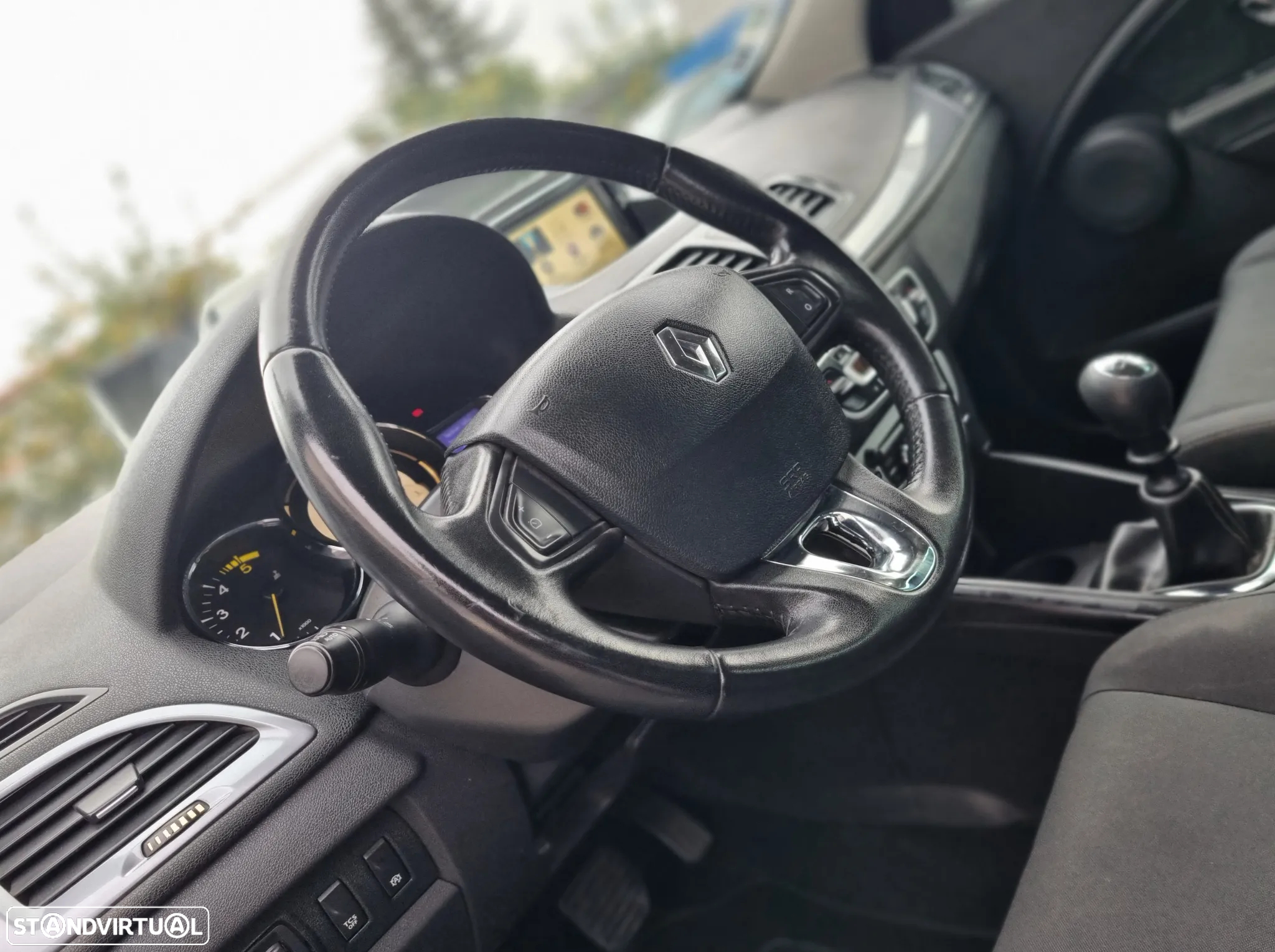 Renault Mégane 1.5 dCi Limited SS - 12