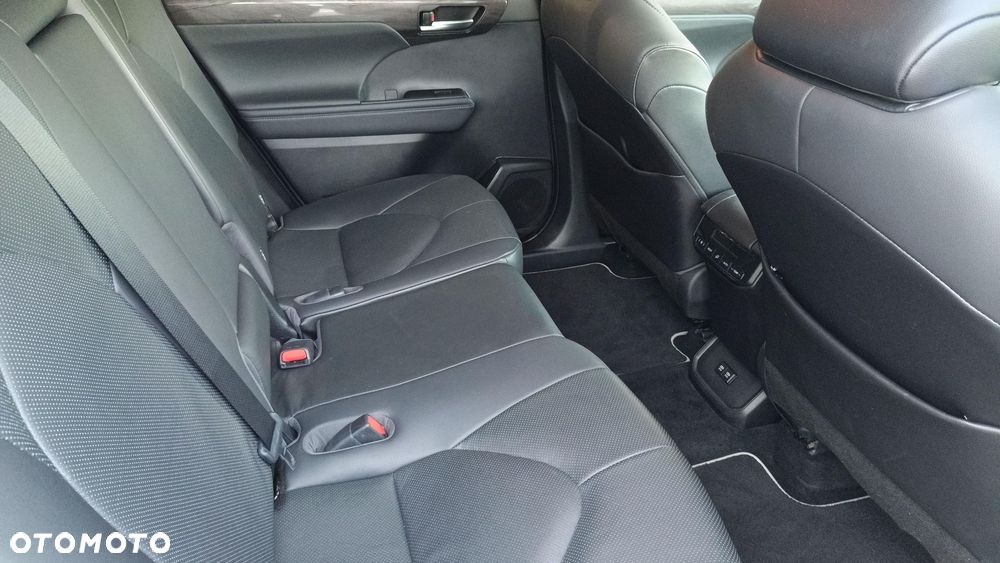 Toyota Highlander - 11