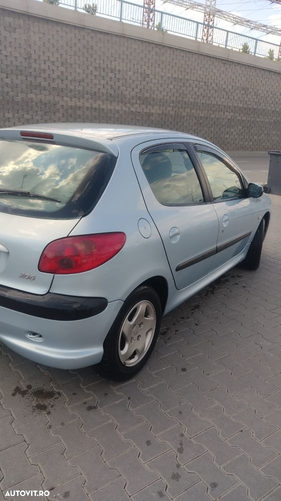 Peugeot 206 - 1