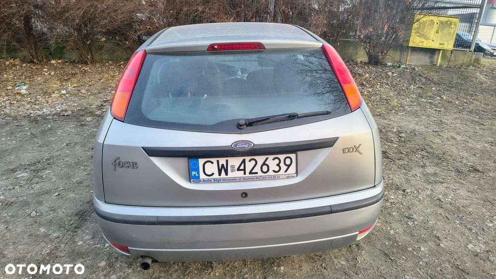 Ford Focus 1.6 X100 - 2