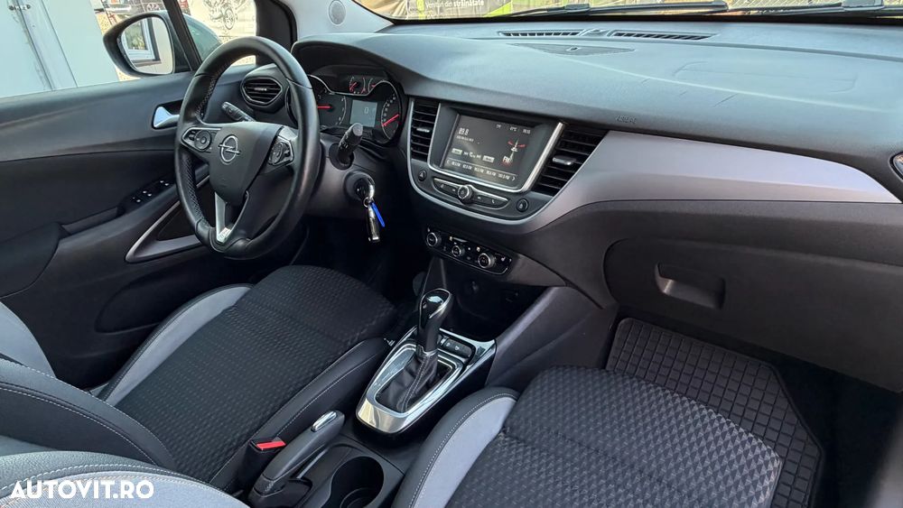 Opel Crossland - 15