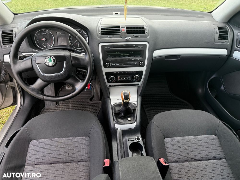 Skoda Octavia 2.0 TDI DPF Elegance - 6