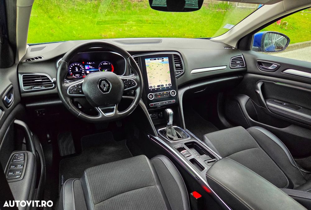Renault Megane BLUE dCi 115 EDC BOSE EDITION - 21