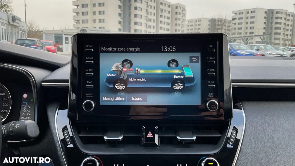 Toyota Corolla 1.8 HSD Dynamic - 13