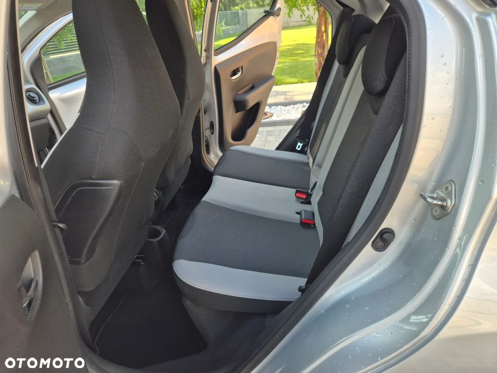 Toyota Aygo x-play Edition-S - 18