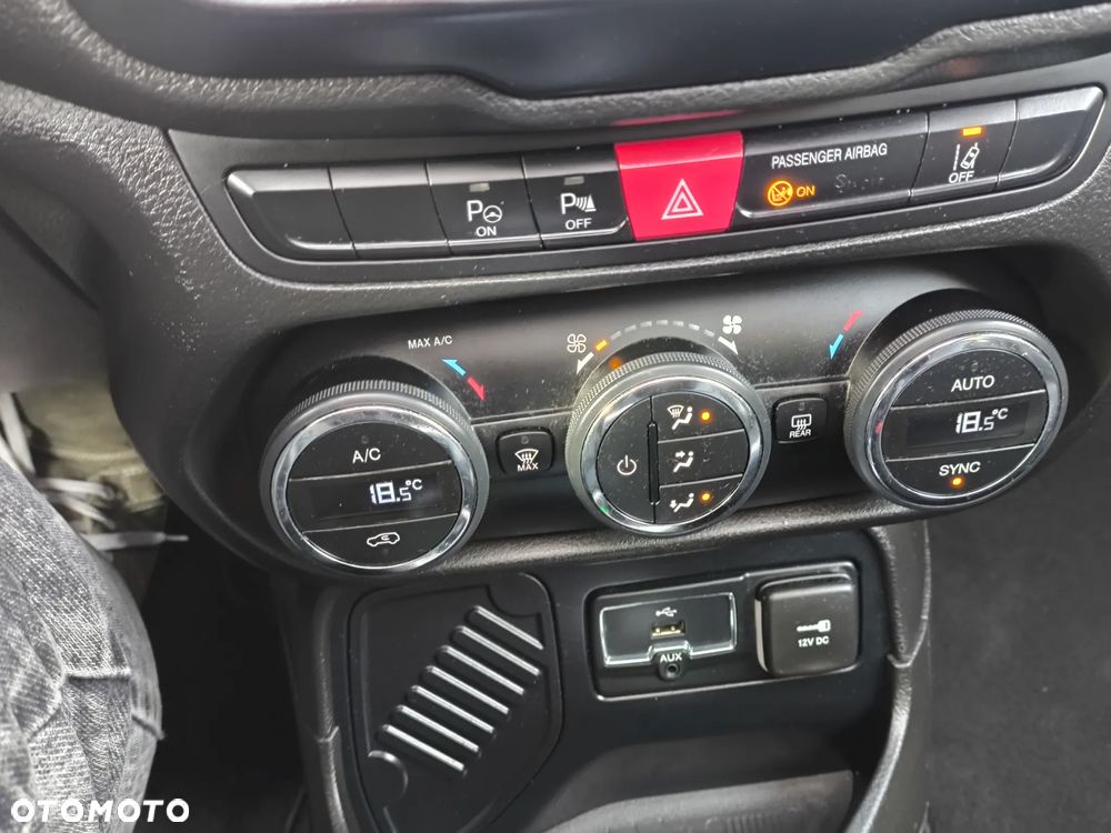 Jeep Renegade 1.4 MultiAir Longitude FWD S&S - 30