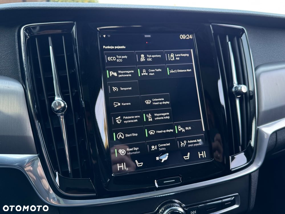 Volvo V90 D3 Geartronic Momentum Pro - 19