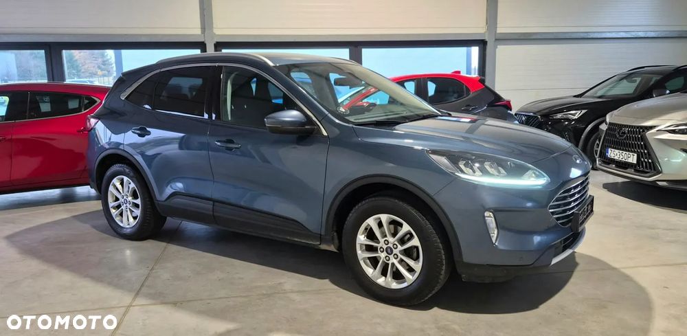 Ford Kuga 2.0 EcoBlue 4x4 TITANIUM - 3