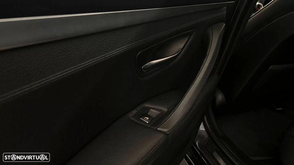 BMW 520 d Line Luxury Auto - 25