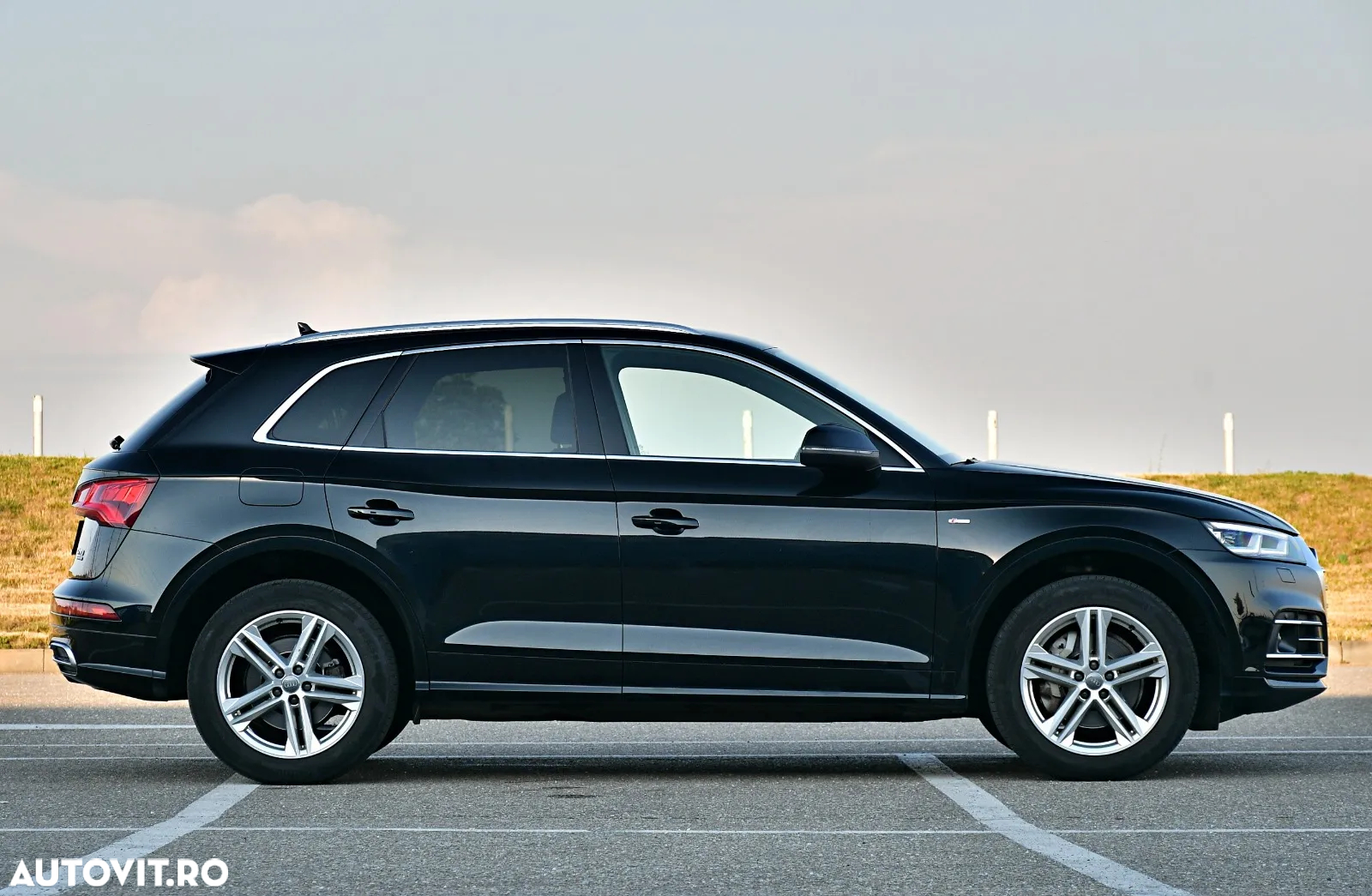 Audi Q5 40 TDI quattro S tronic sport - 4