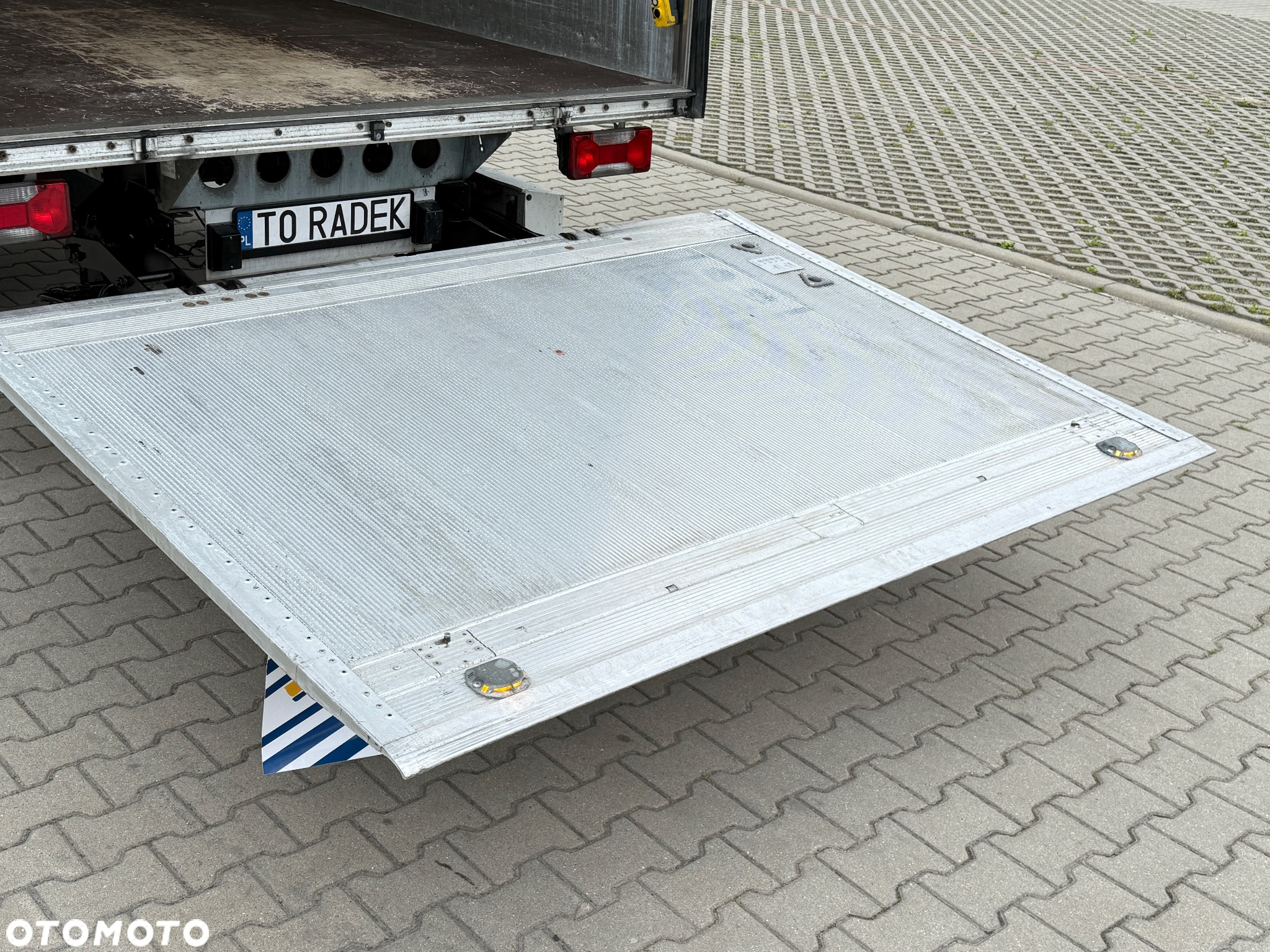 Iveco DAILY 35-160 160KM Hi Matic *Resor+Poduszka* 8 E.Palet Kontener * Izoterma +Winda 750KG BOGATA Opcja Wyposażenia!!! - 32