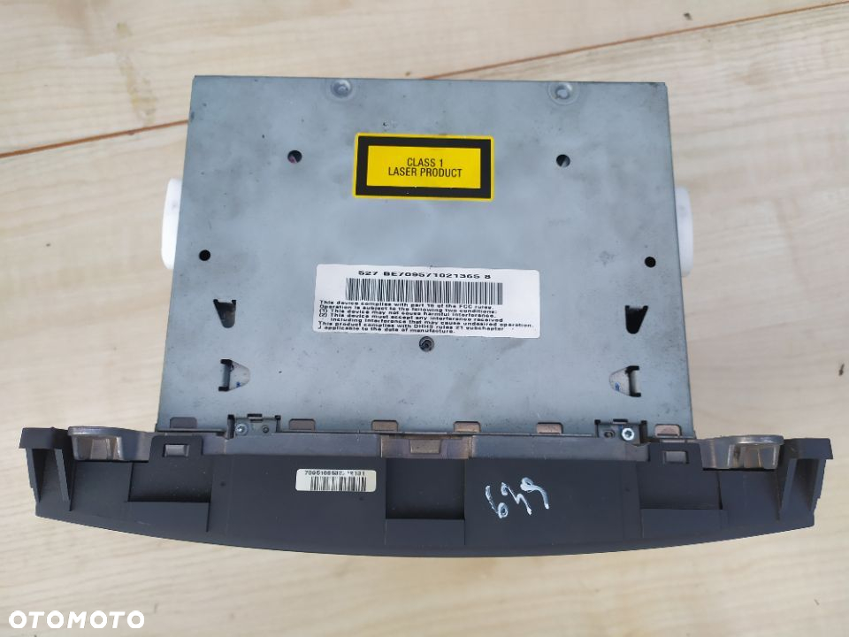 MERCEDES 639 viano vito sprinter 906 radio command nawigacja A 9068201589 BE7095 - 8