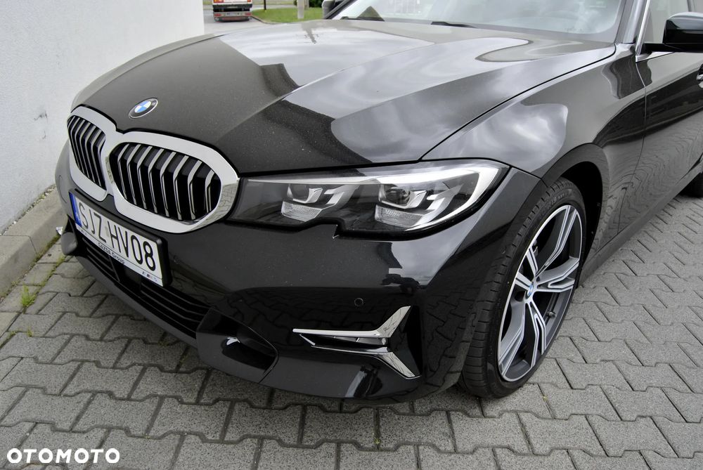 BMW Seria 3 320d xDrive Sport Line - 16
