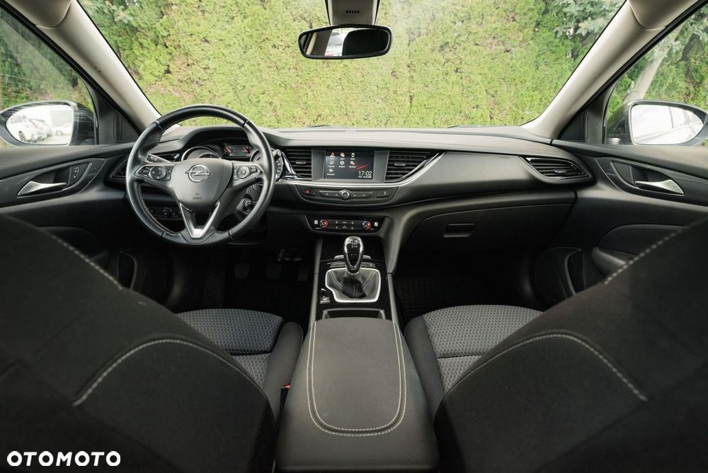 Opel Insignia - 11