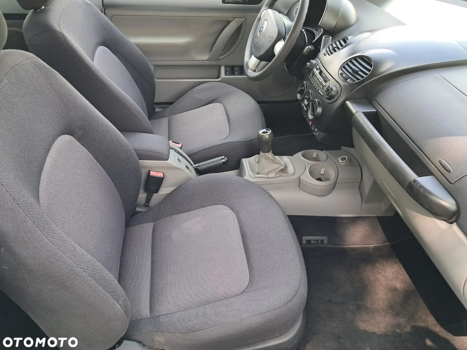 Volkswagen New Beetle 1.4 - 16