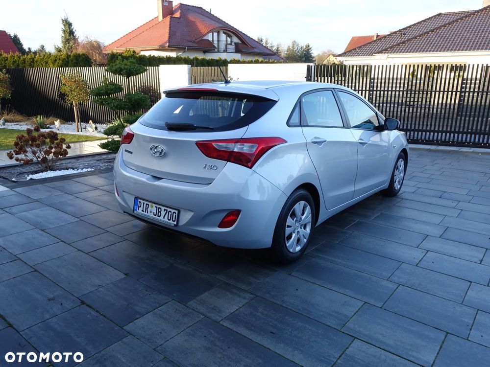 Hyundai i30 1.4 FIFA WM Edition - 8