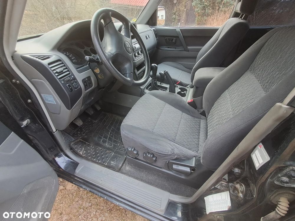 Mitsubishi Pajero 3.2 DI-D Classic - 9