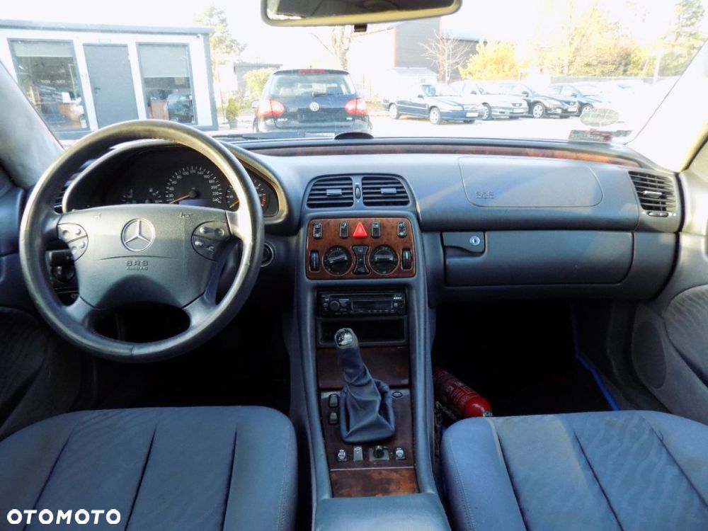 Mercedes-Benz CLK - 5