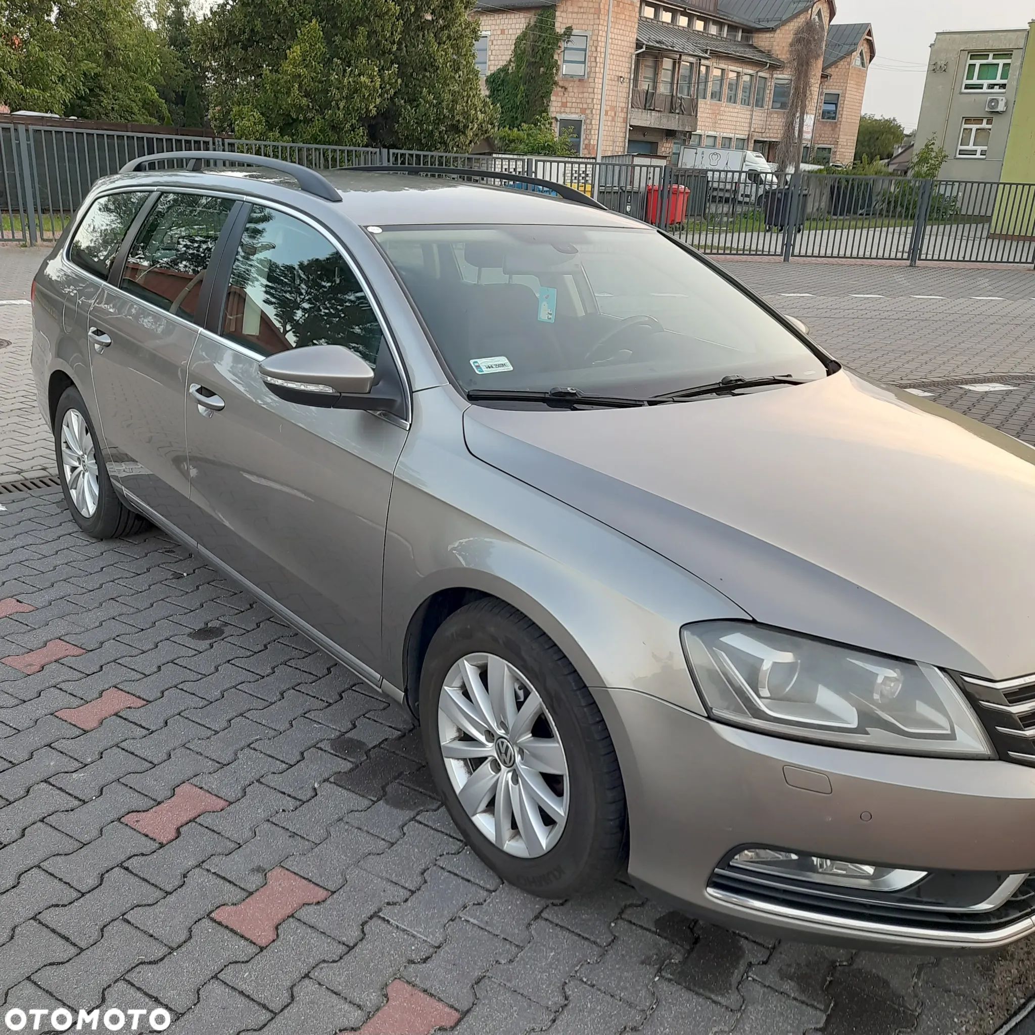 Volkswagen Passat 2.0 TDI Comfortline DSG - 1