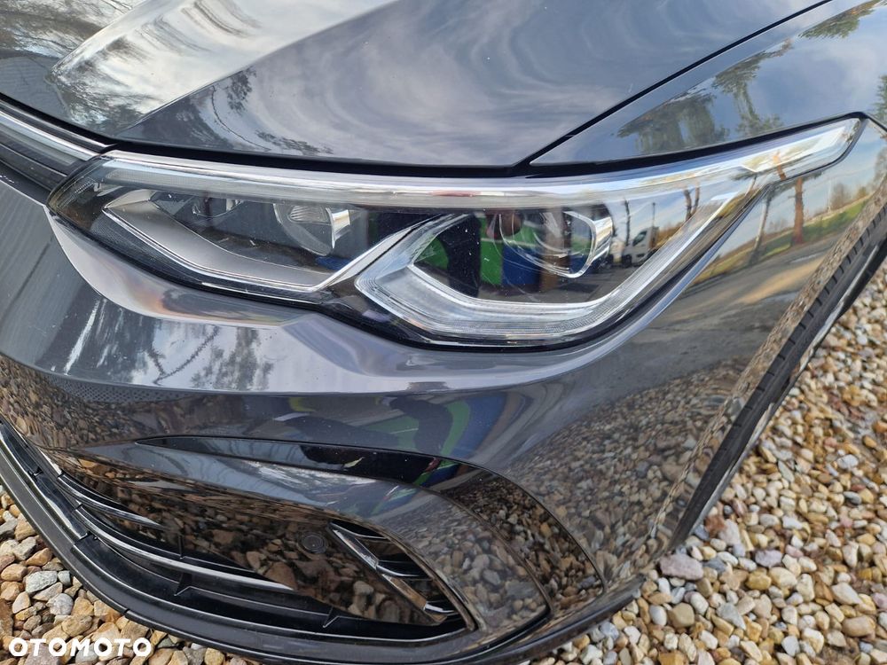 Volkswagen Golf - 28