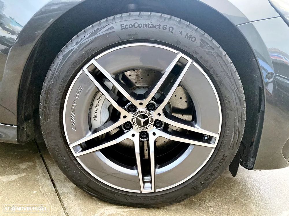 Mercedes-Benz E 300 e AMG Line - 42