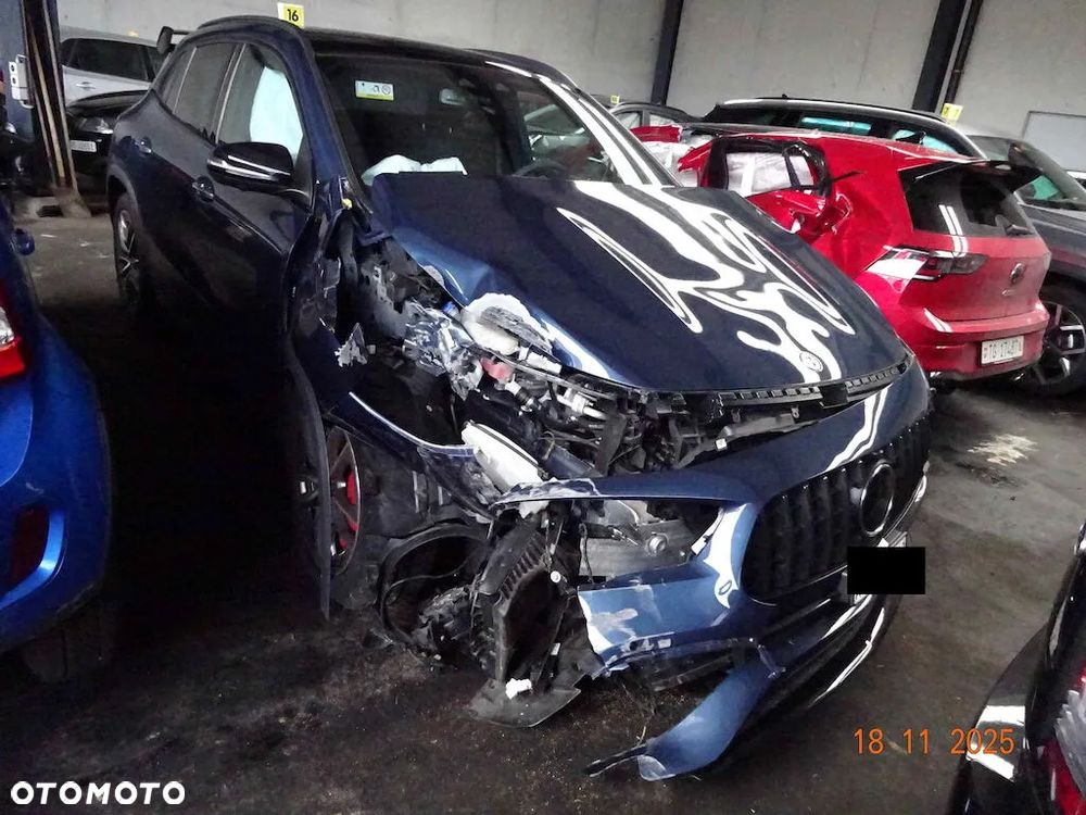 Mercedes-Benz GLA AMG 45 S 4-Matic+ - 3