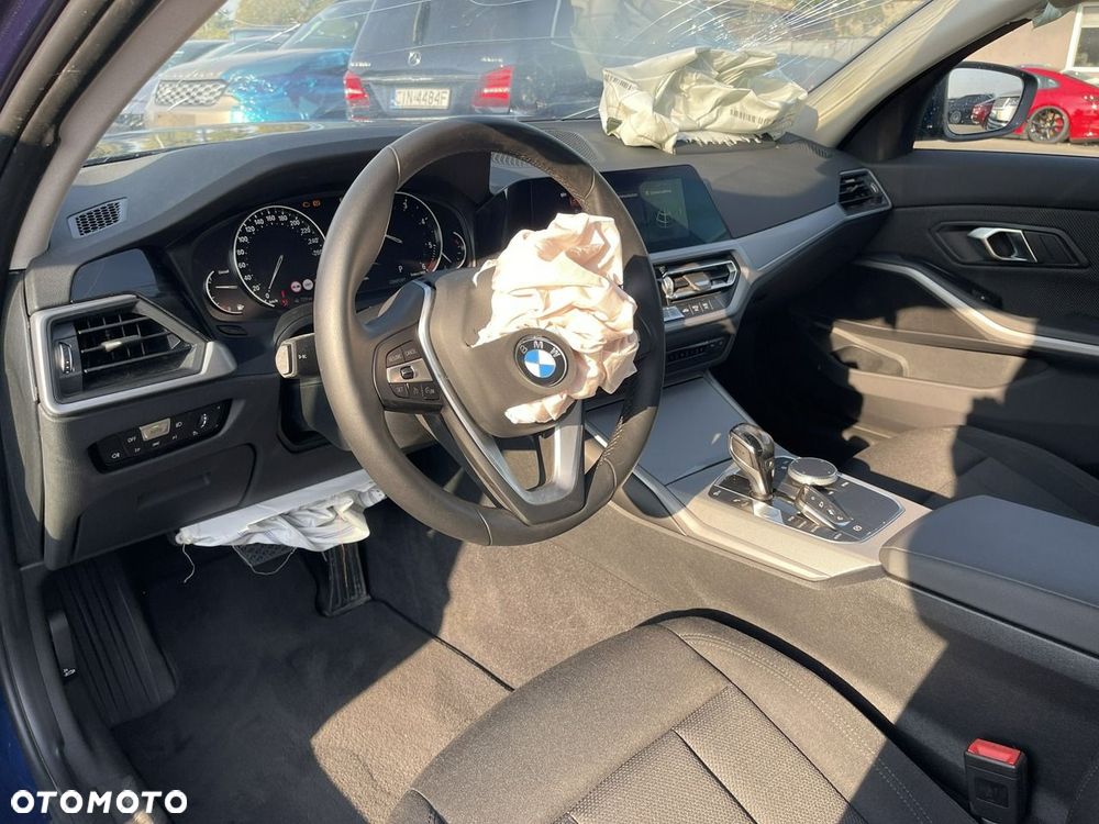 BMW Seria 3 330d - 10